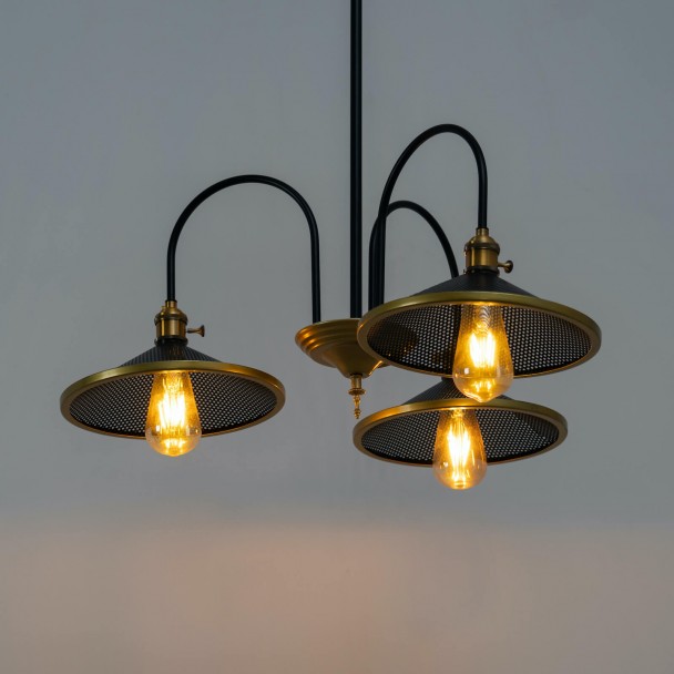 Hanging light with retro chic design