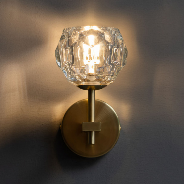 Chic wall light