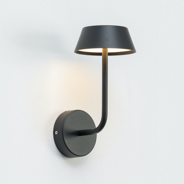 Wall light with LEDs