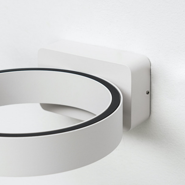 Small wall light in a clean design