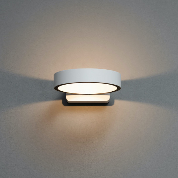 Small wall light
