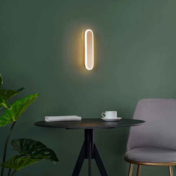 Gold finish wall lamp