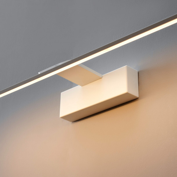 Long and white Wall light  - LED direct light...