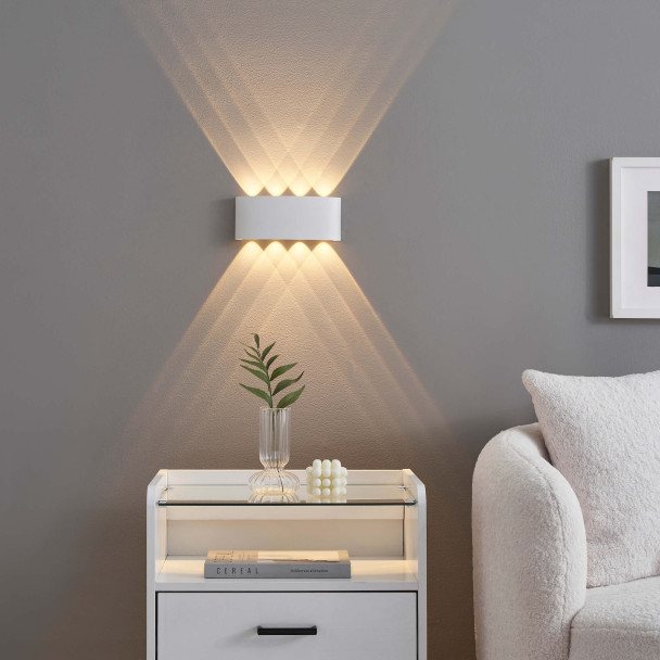 Warm white led wall light - Prisma