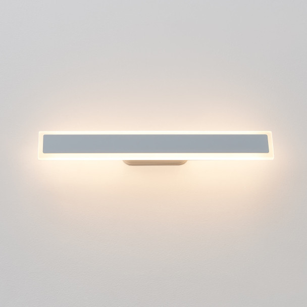 Ideal wall light for the front of the house - Mattea