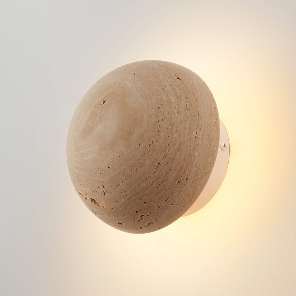 Indirect and warm lighting - Elvin