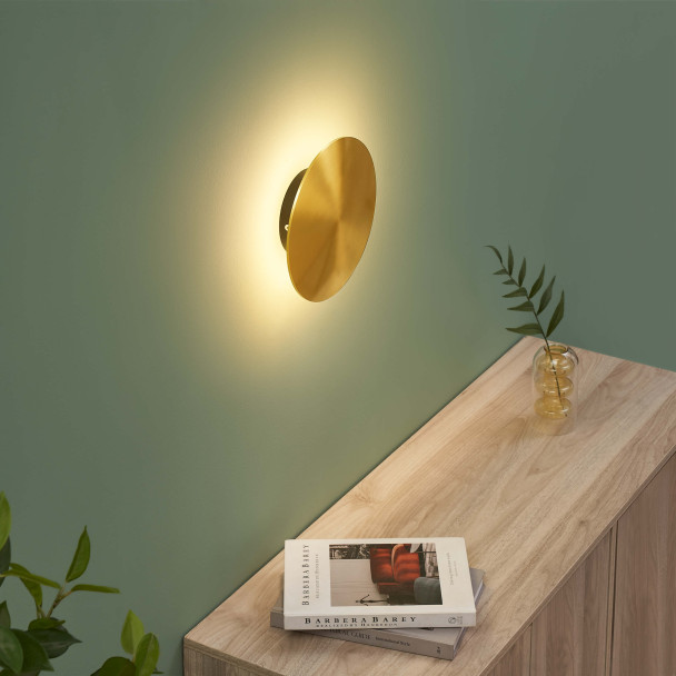 Sleek design with indirect lighting - Dorenis
