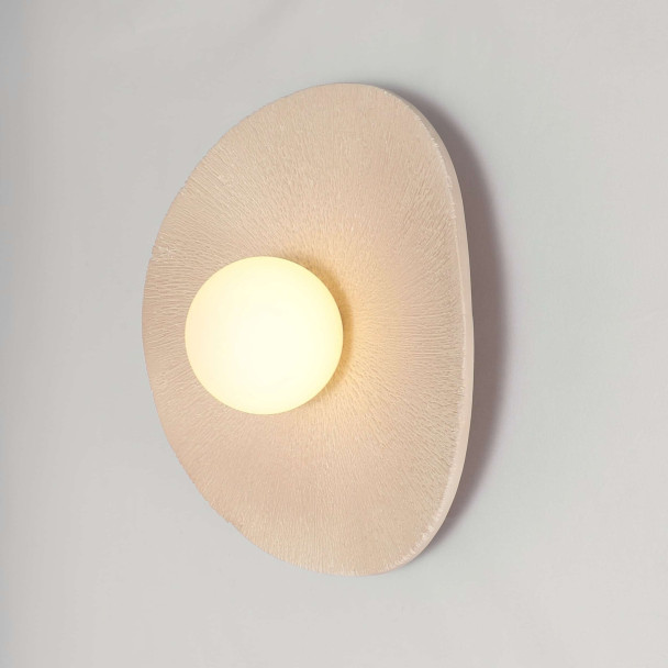 Sculpted ceramic design wall lighting - Niria