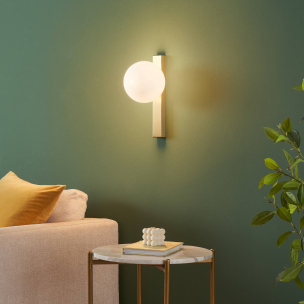 Modern brass wall light frosted glass globe - Noava