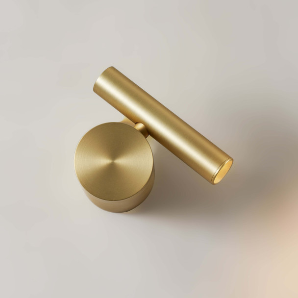 Elegant bedroom reading wall light - Isévia