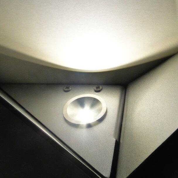 Silver integrated LED wall lights London argent