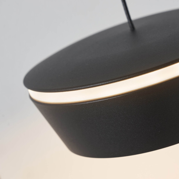Clean design black pendant - Mavel