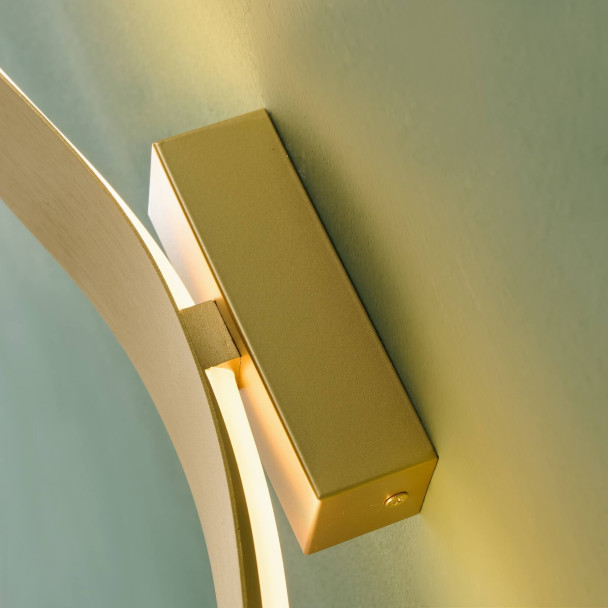 Long wavy brushed gold wall light LED 8W - Virella