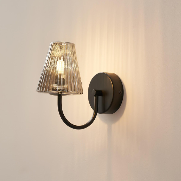 Wall light with ribbed smoked glass - Nindra